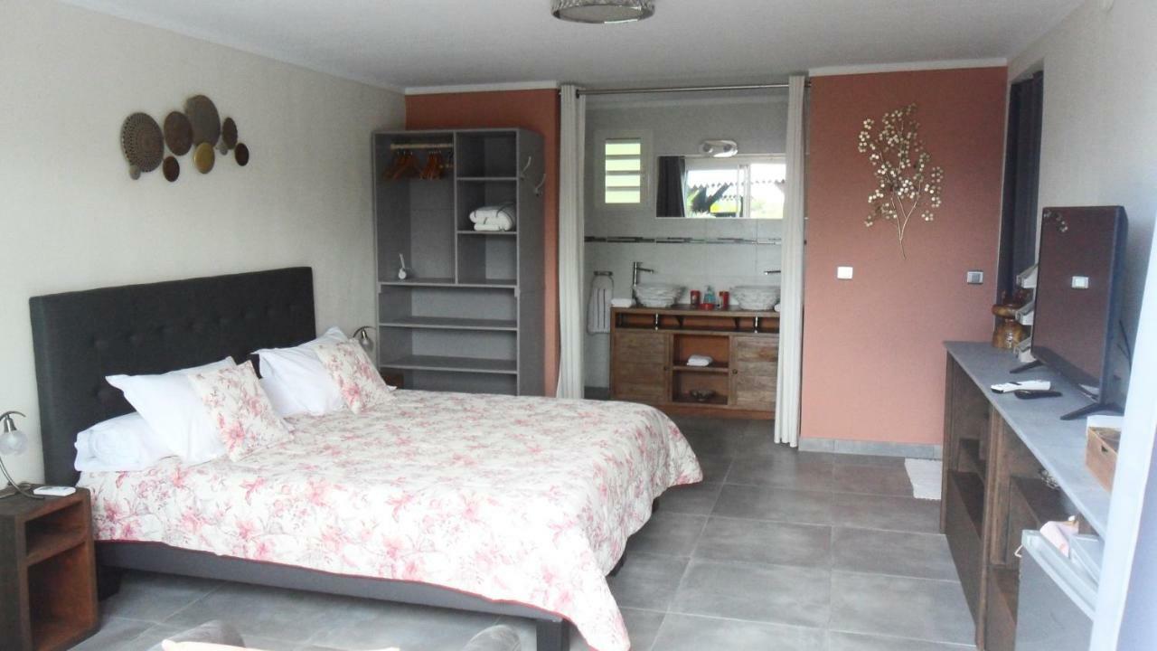 Chez Sonia Et Franck Bed & Breakfast Étang-Salé les Bains Eksteriør bilde
